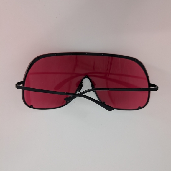 Rick Owens Stylish Red Sunglasses - Picture 3 of 8